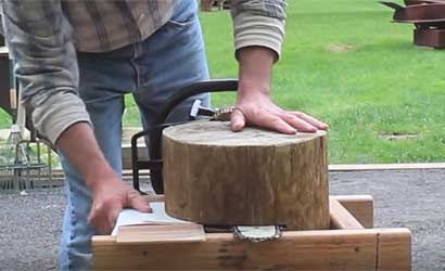 Вставляем клин.