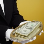 America's wealthiest got an average $95,000 in federal help last year, while the poor got less than $5.