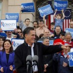 After campaigning in New Hampshire over the weekend, Mitt Romney will make a play for Iowa and its critical conservative base.