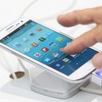 Apple,&nbsp;Schmapple: Samsung's Galaxy smartphones reported extraordinarily strong sales to close out 2012.